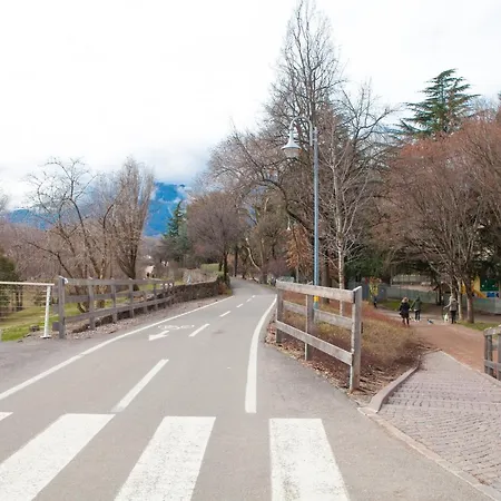 Loft 82 דירה בולצאנו